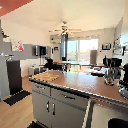 2 Pieces Climatise Avec Balcons, Proche Et Commerces, - Fr-1-229c-83 Apartment Port-la-Nouvelle