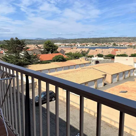 2 Pieces Climatise Avec Balcons, Proche Et Commerces, - Fr-1-229c-83 * Port-la-Nouvelle